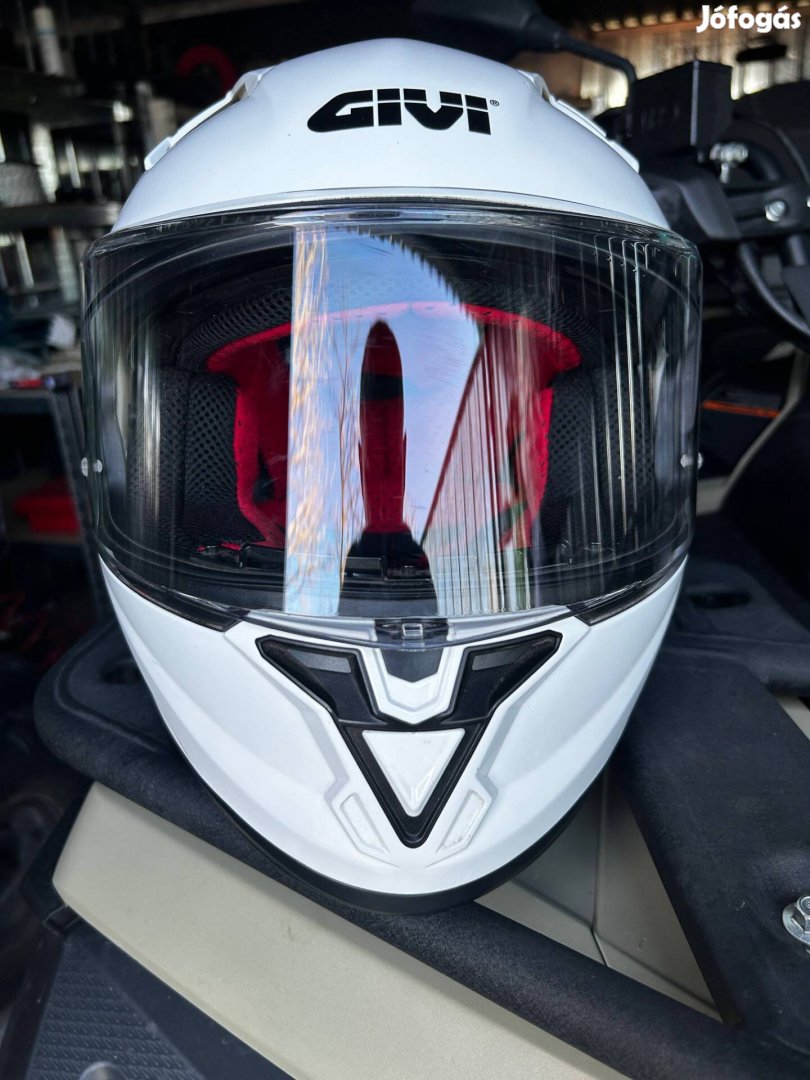 Eladó Givi XS méretű zárt bukósisak