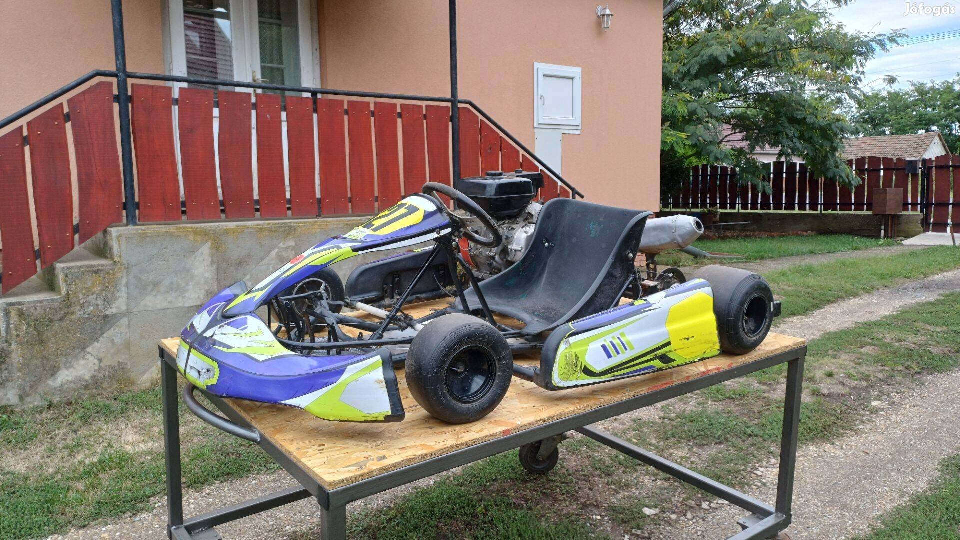 Eladó Gokart