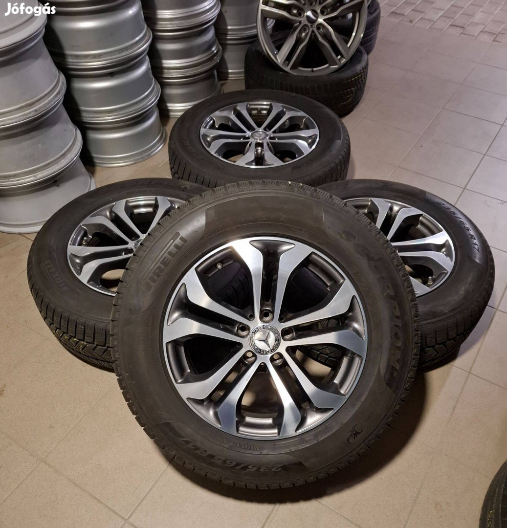 Eladó Gyári Mercedes GLC 5x112 17" alufelni szett téli gumikkal