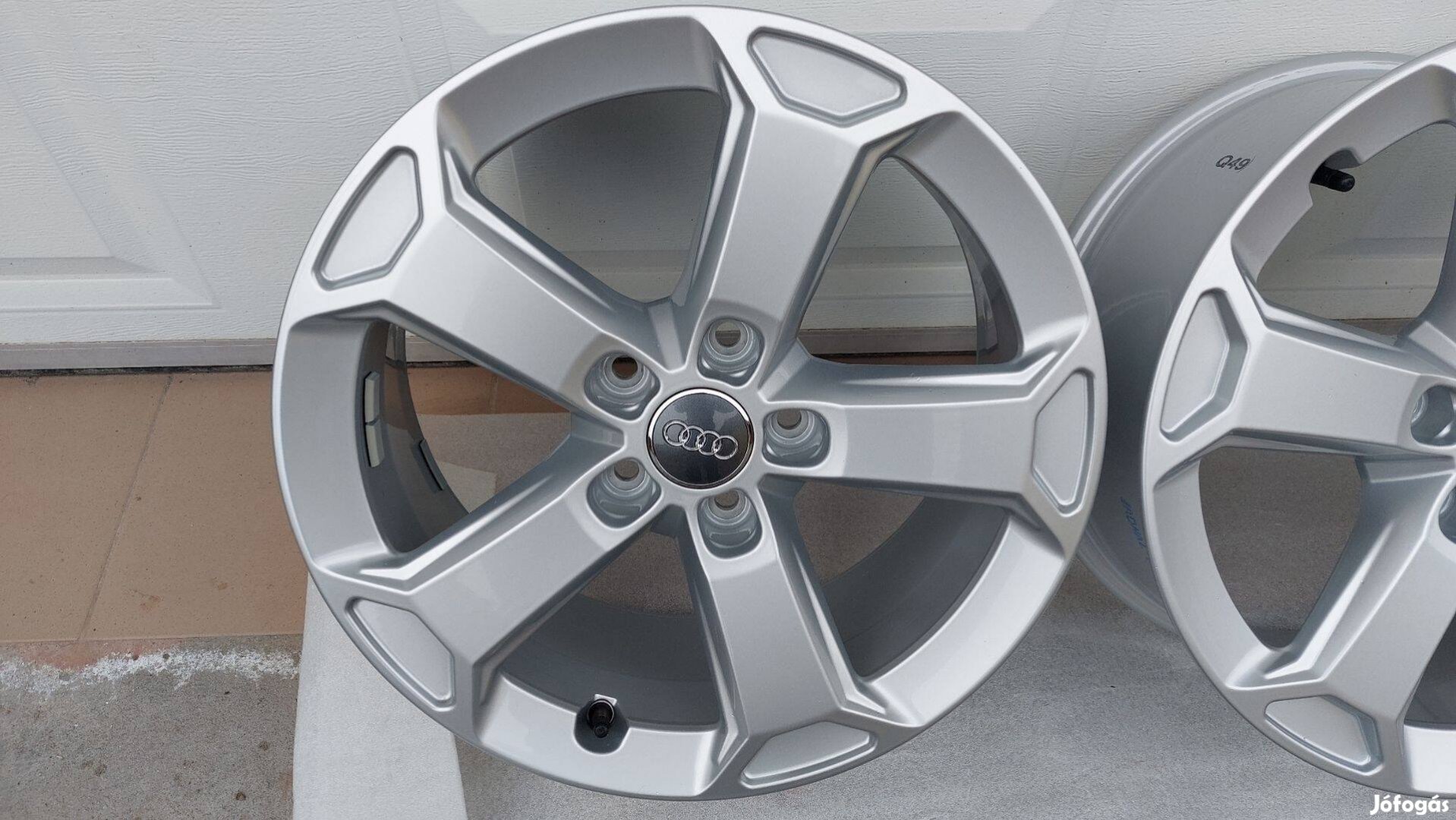 Eladó,Gyári,Új, Audi Q2 17" alufelni 5x112 Agy 57.1 hibátlan qqq