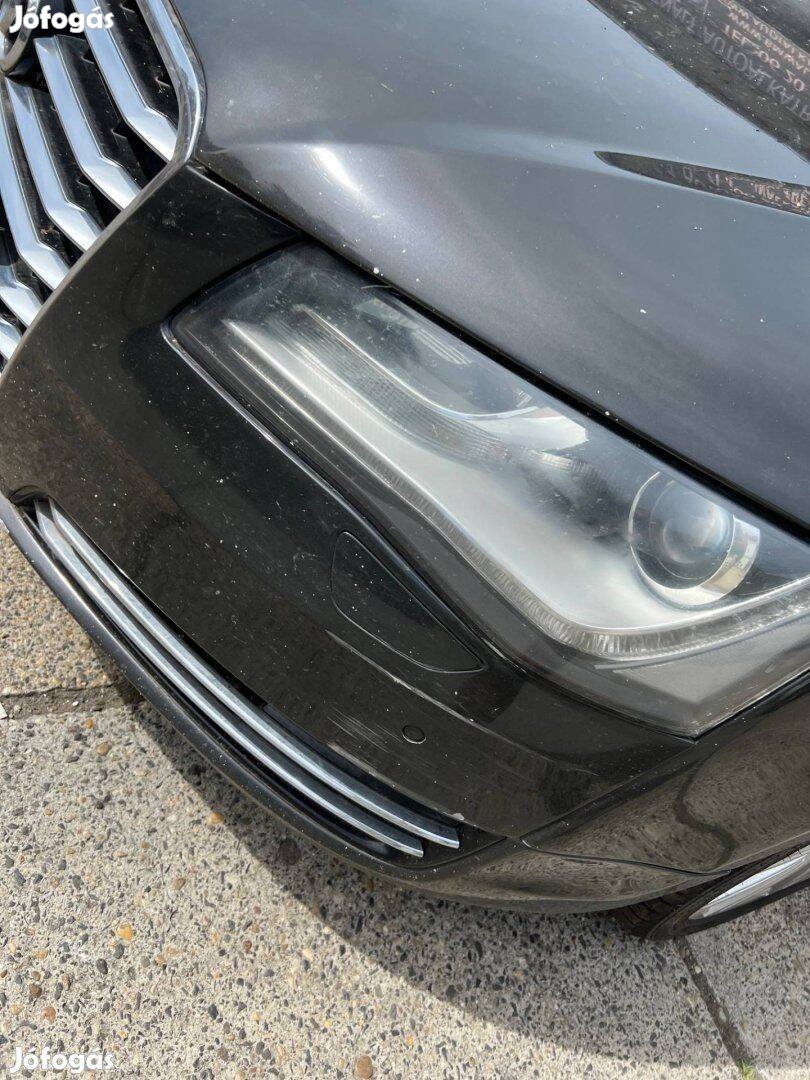 Eladó,Gyári! Audi A8 D4 4H xenon fényszóró pár