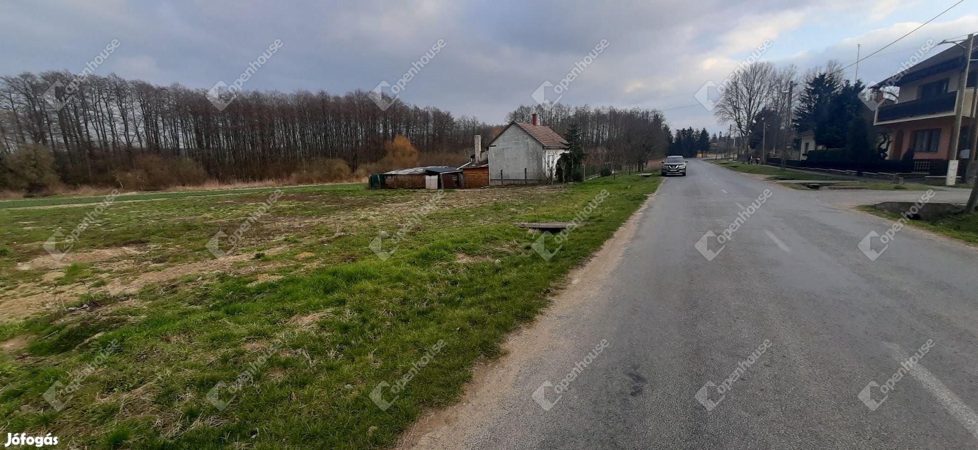 Eladó Győrvári Építési Telkek a Falu Központjában!