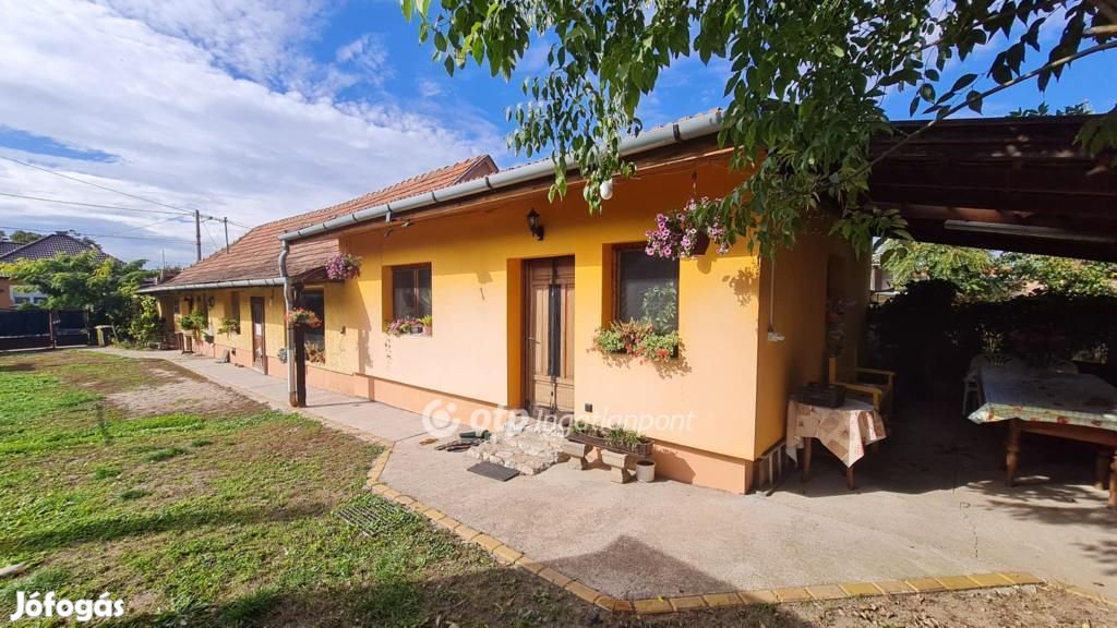 Eladó Ház, Andornaktálya