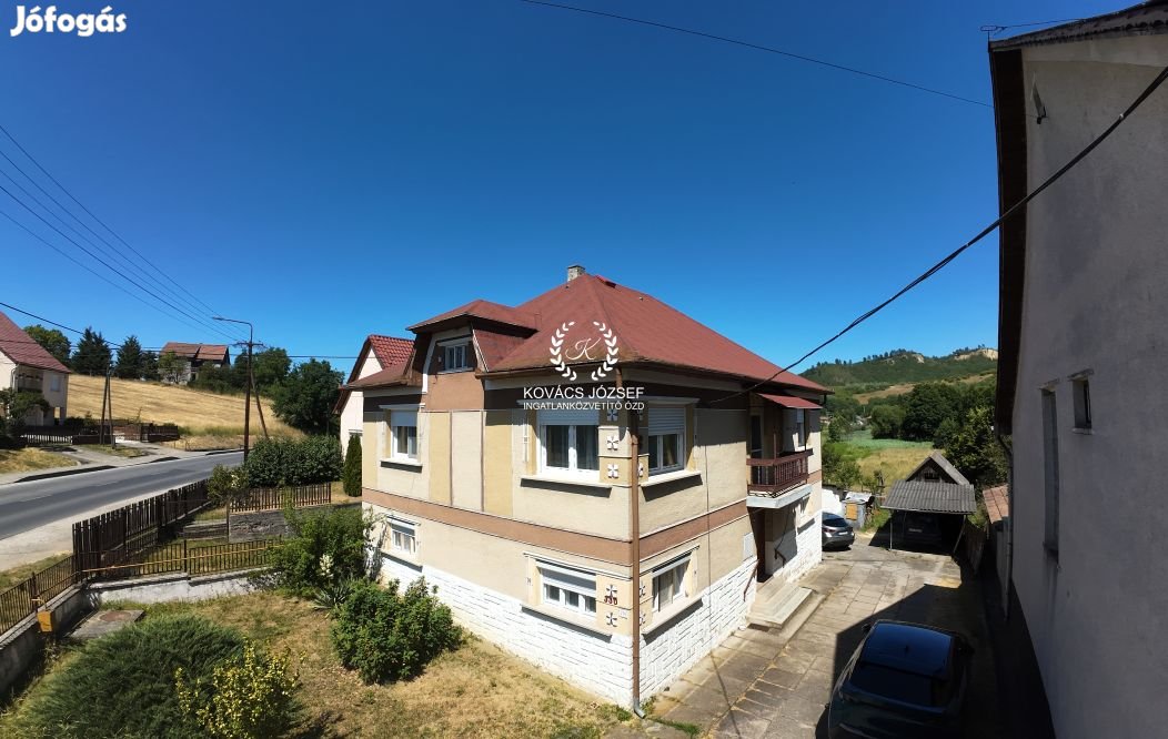 Eladó Ház, Arló 19.990.000 Ft