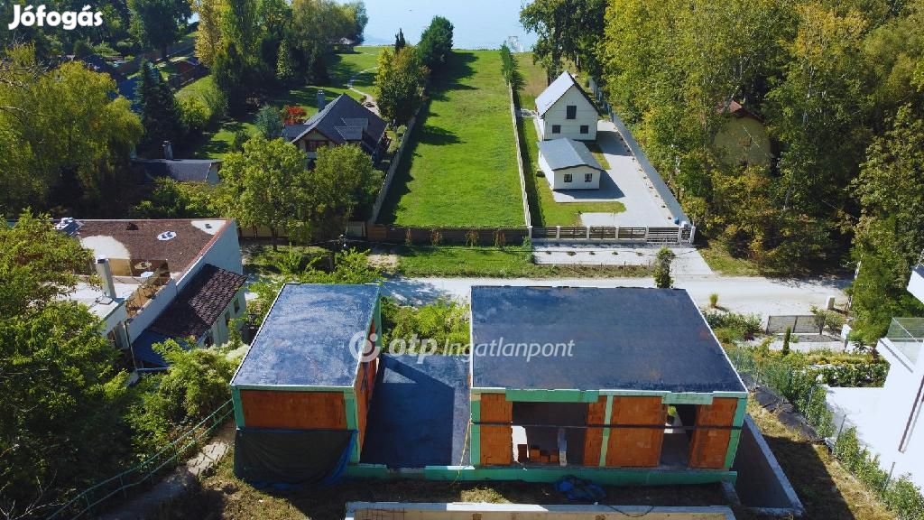 Eladó Ház, Balatonakarattya