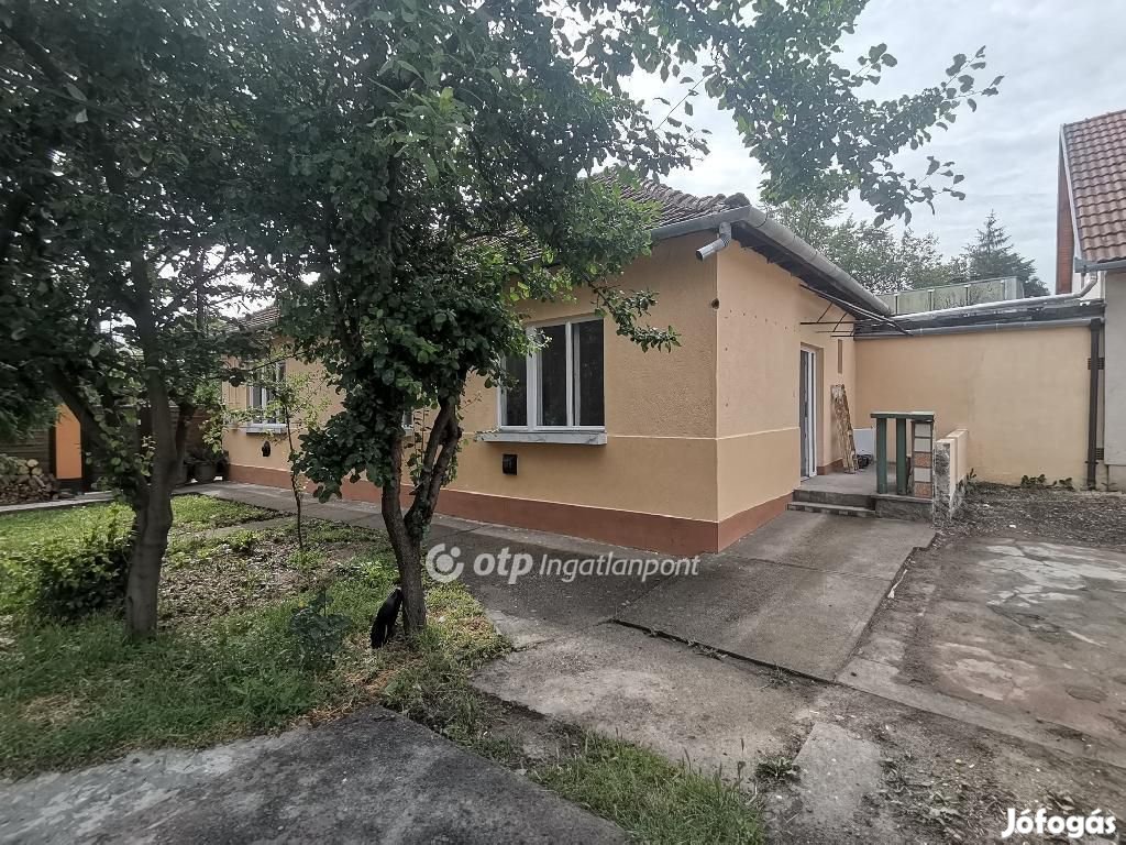 Eladó Ház, Békéscsaba