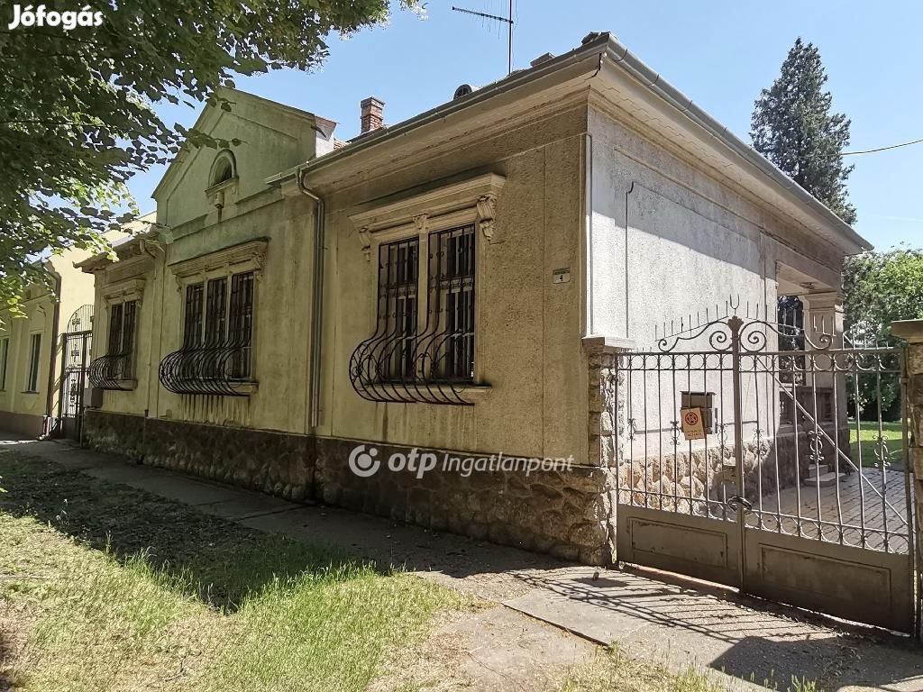 Eladó Ház, Békéscsaba
