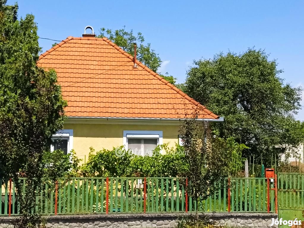 Eladó Ház, Győrújfalu