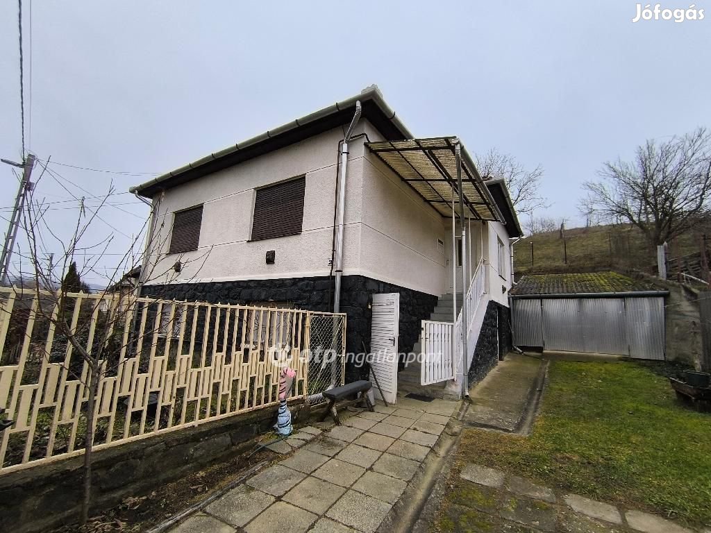 Eladó Ház, Kishartyán
