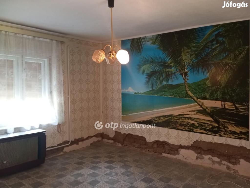 Eladó Ház, Mátraderecske