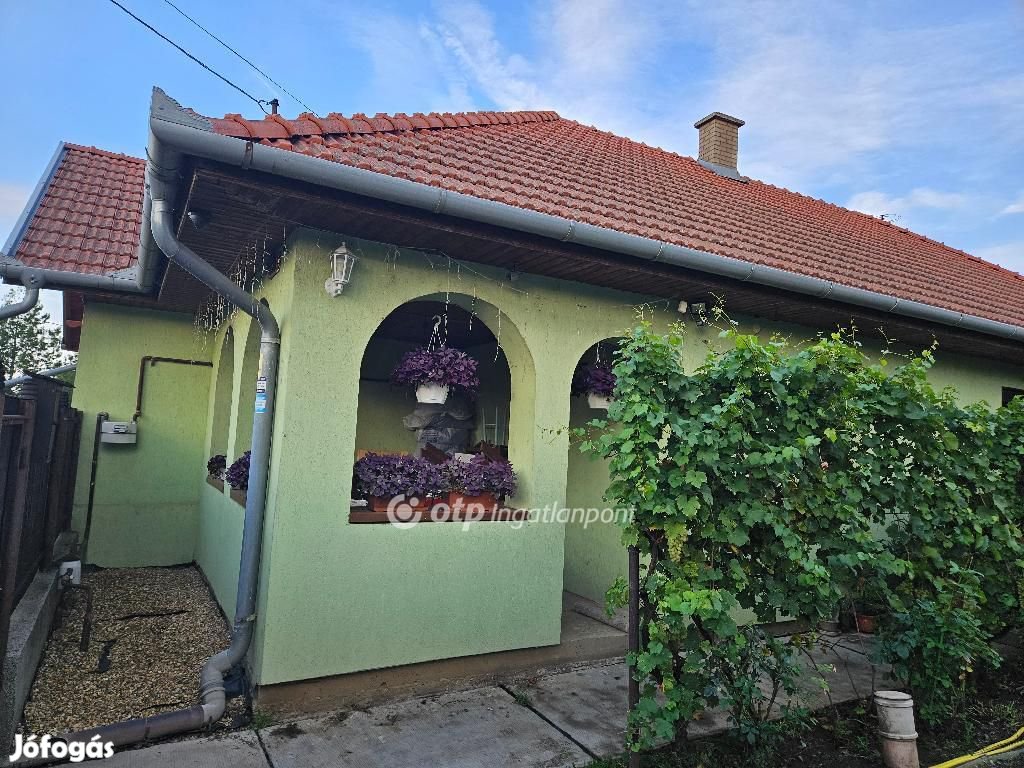 Eladó Ház, Mezőkovácsháza