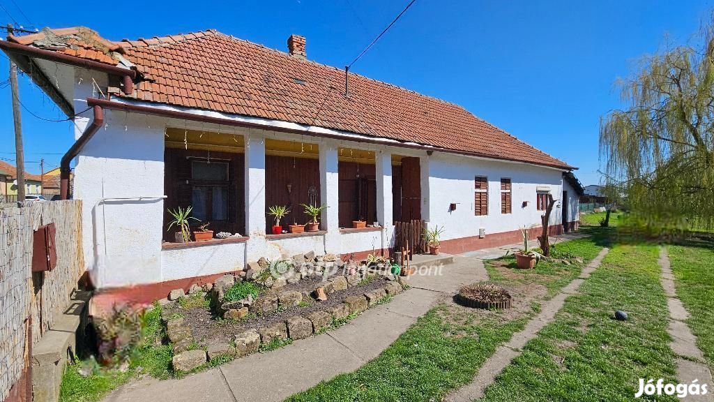 Eladó Ház, Mezőkövesd