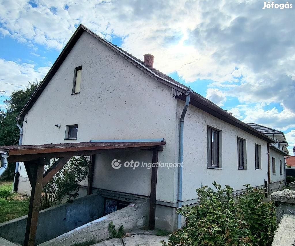 Eladó Ház, Mikepércs