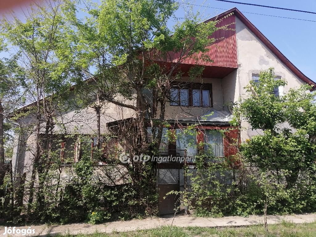Eladó Ház, Tiszaföldvár