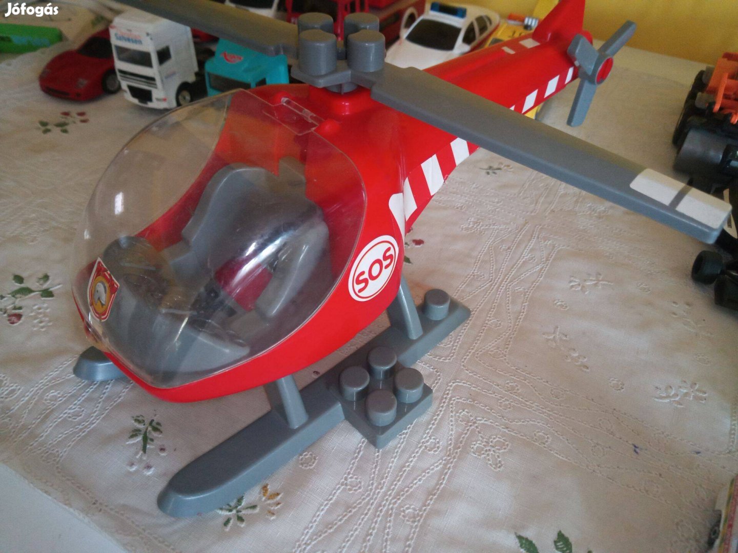 Eladó Helikopter Piros Sos