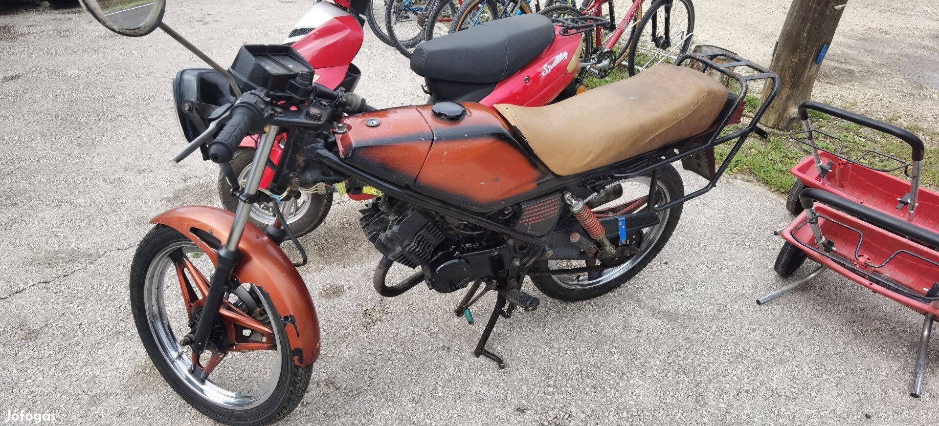 Eladó Honda MB80 HC01