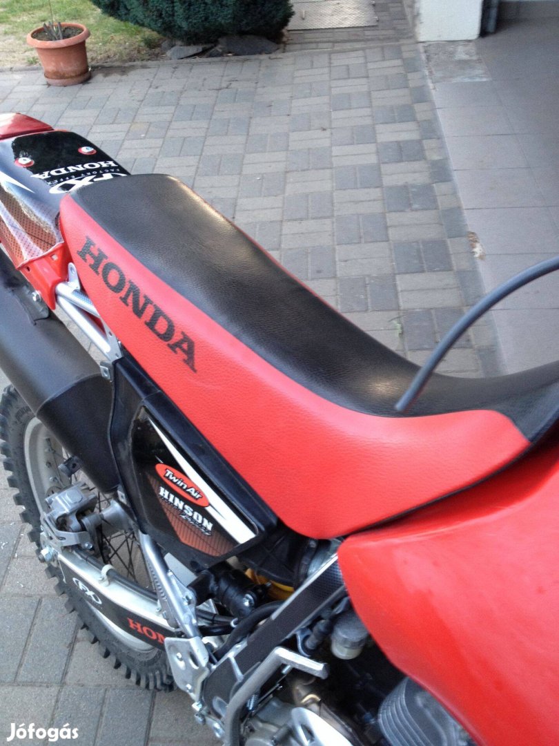 Eladó Honda XR 400 üléshuzat