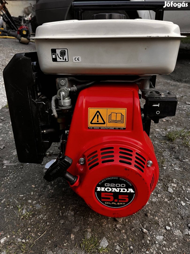 Eladó Honda aggregátor