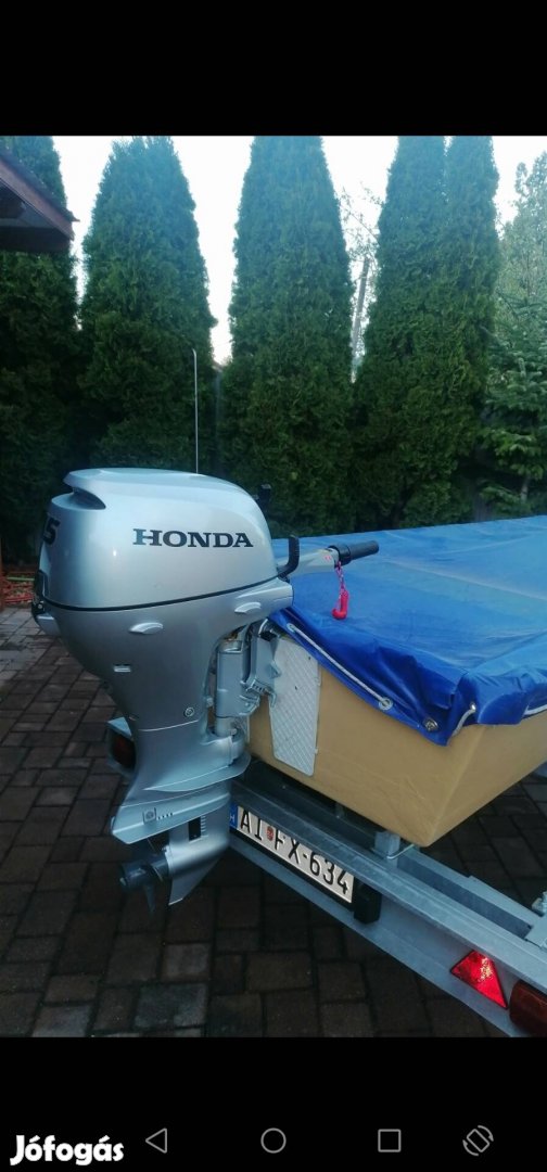 Eladó Horgász Csónak - Motor - Futó