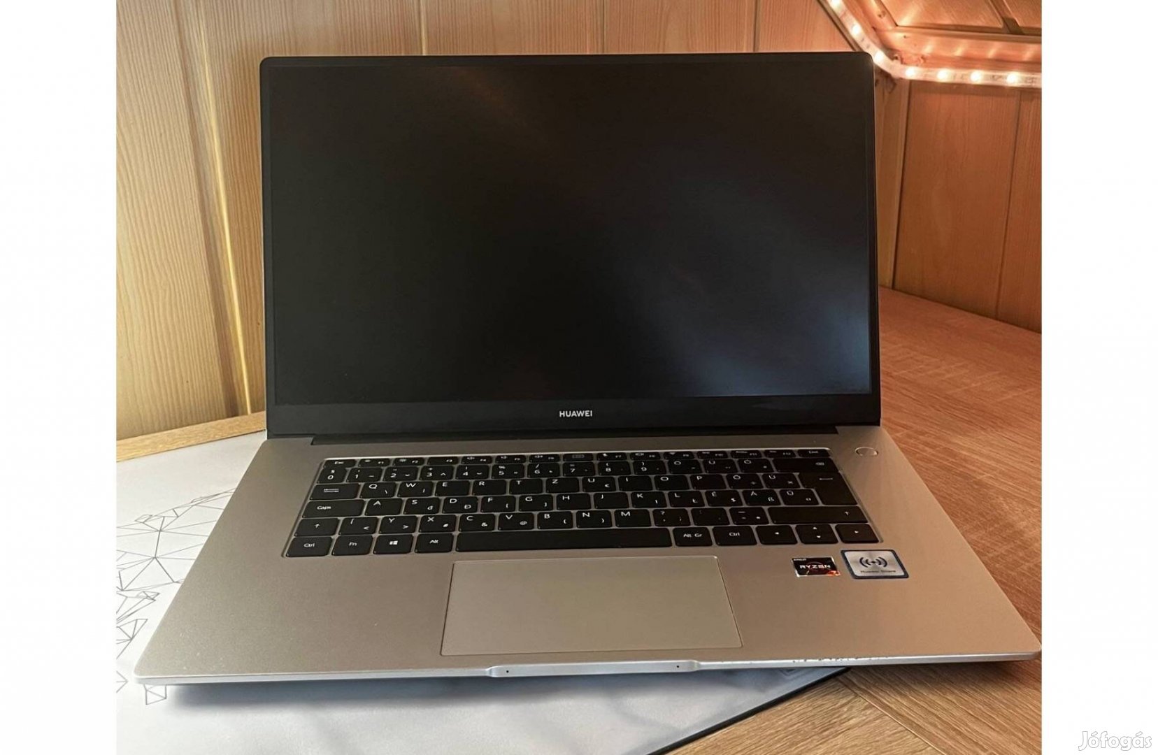 Eladó Huawei Matebook D15 Laptop