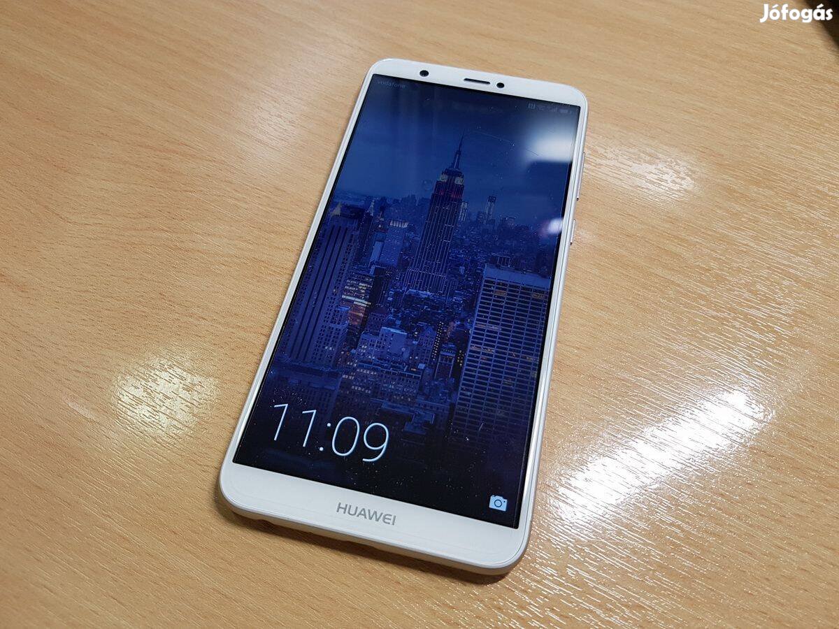 Eladó Huawei P Smart Dual-SIM független mobiltelefon ingyen postával