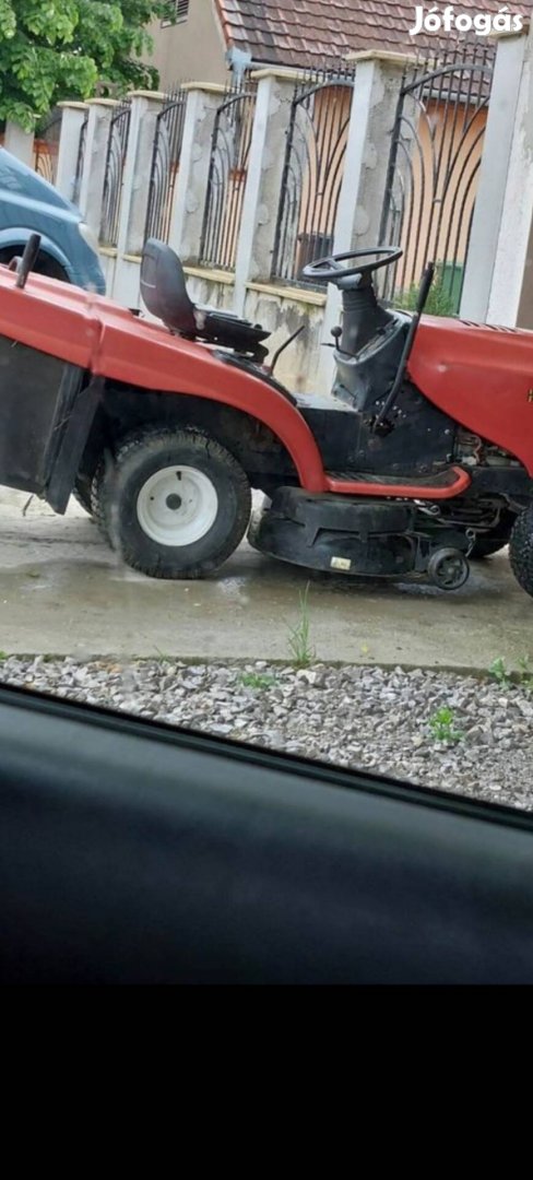 Eladó Hurricane Fűnyíró 