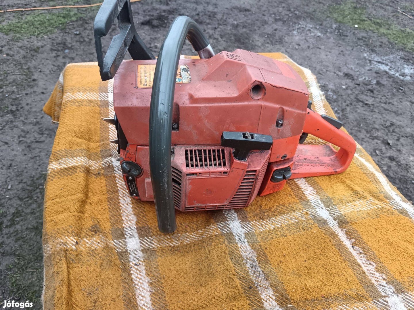 Eladó Husqvarna 263 láncfürész