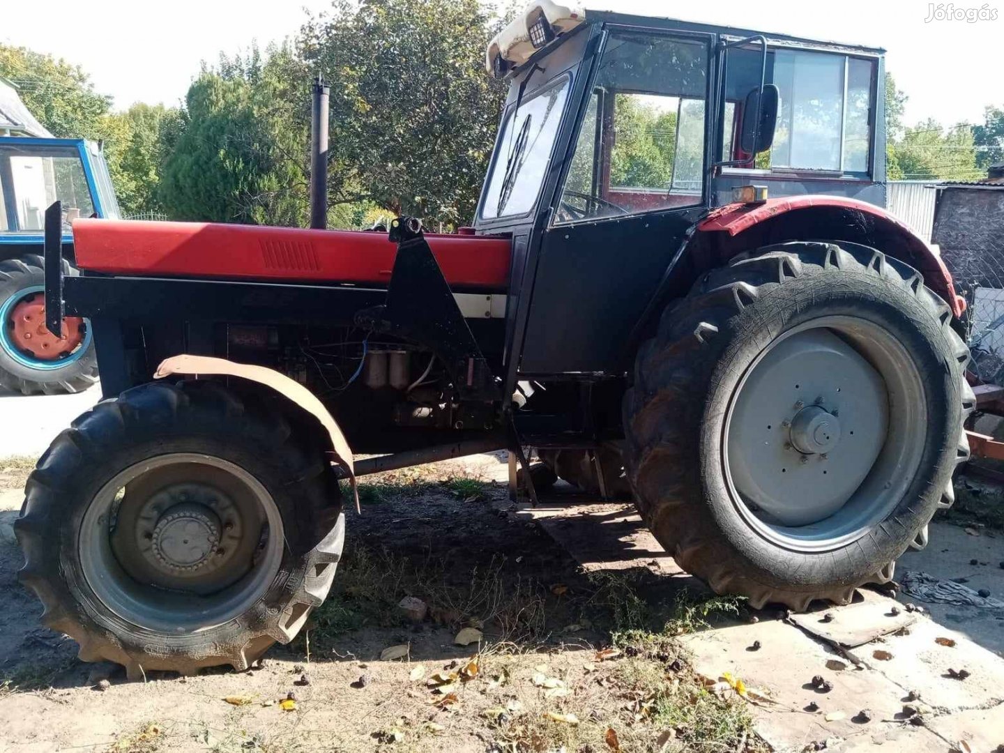 Eladó IH945 traktor