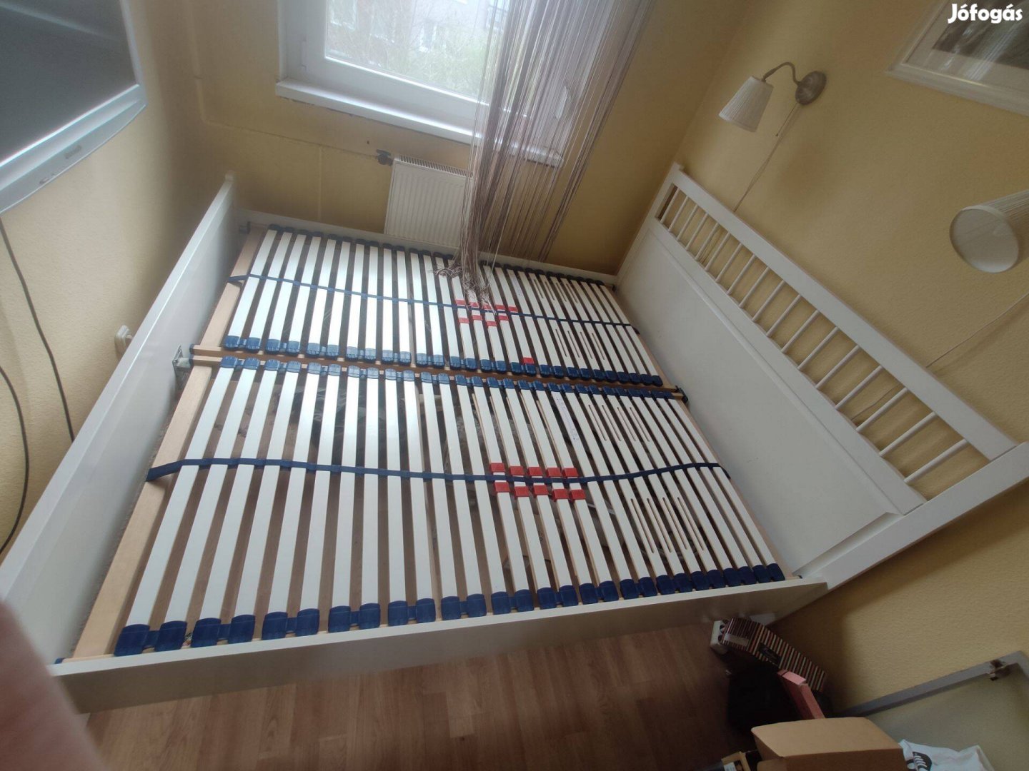 Eladó IKEA ágykeret ágyráccsal 180x200 cm fehér, jó állapotban