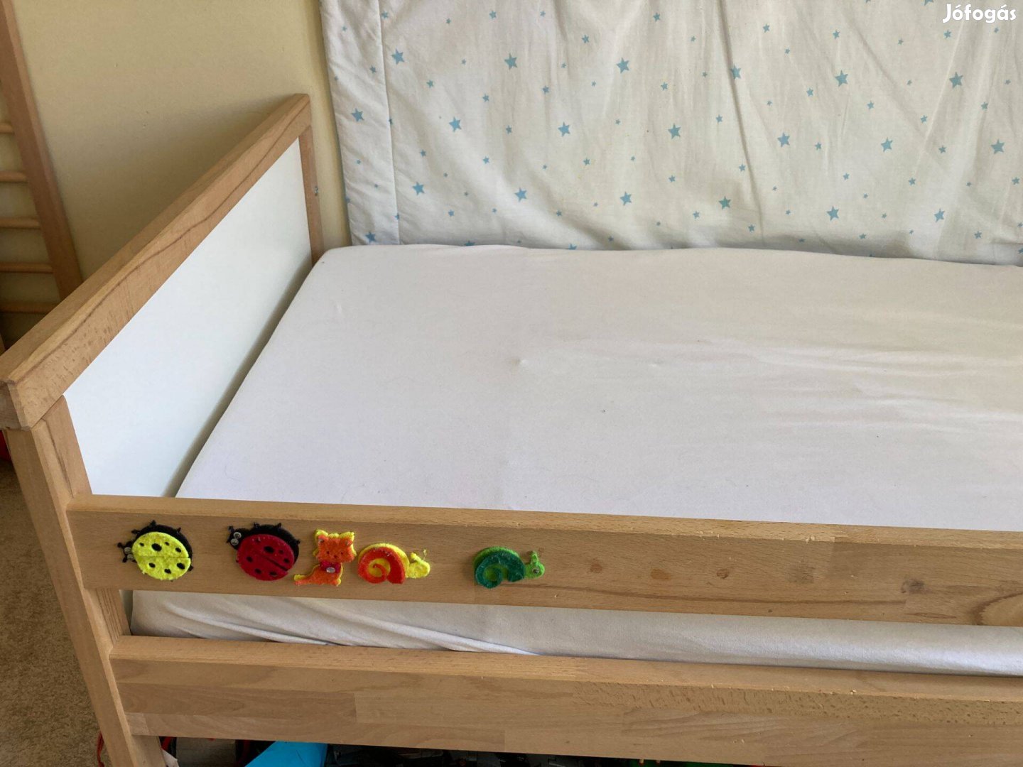 Eladó IKEA gyerekágy 70x160cm + matrac + 2 lepedő