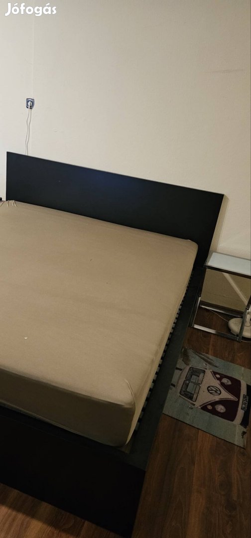 Eladó IKEA-s komplett francia ágy 180*200-as jó állapotban. 