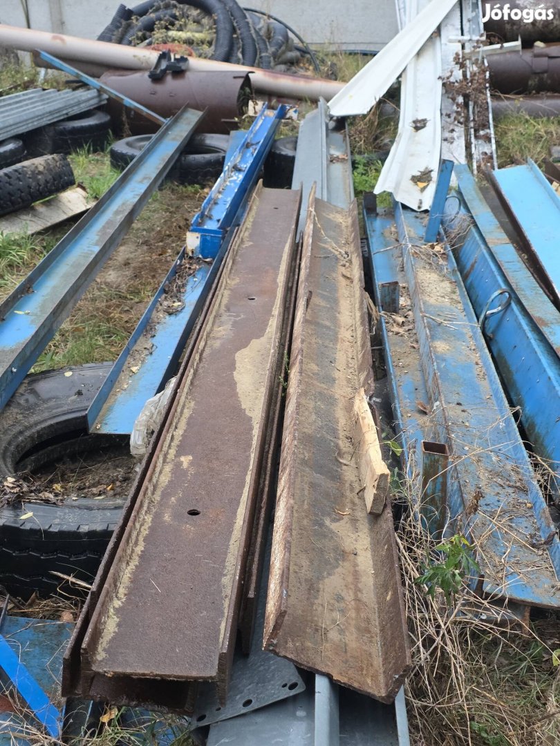 Eladó I 200 Gerenda (2db)