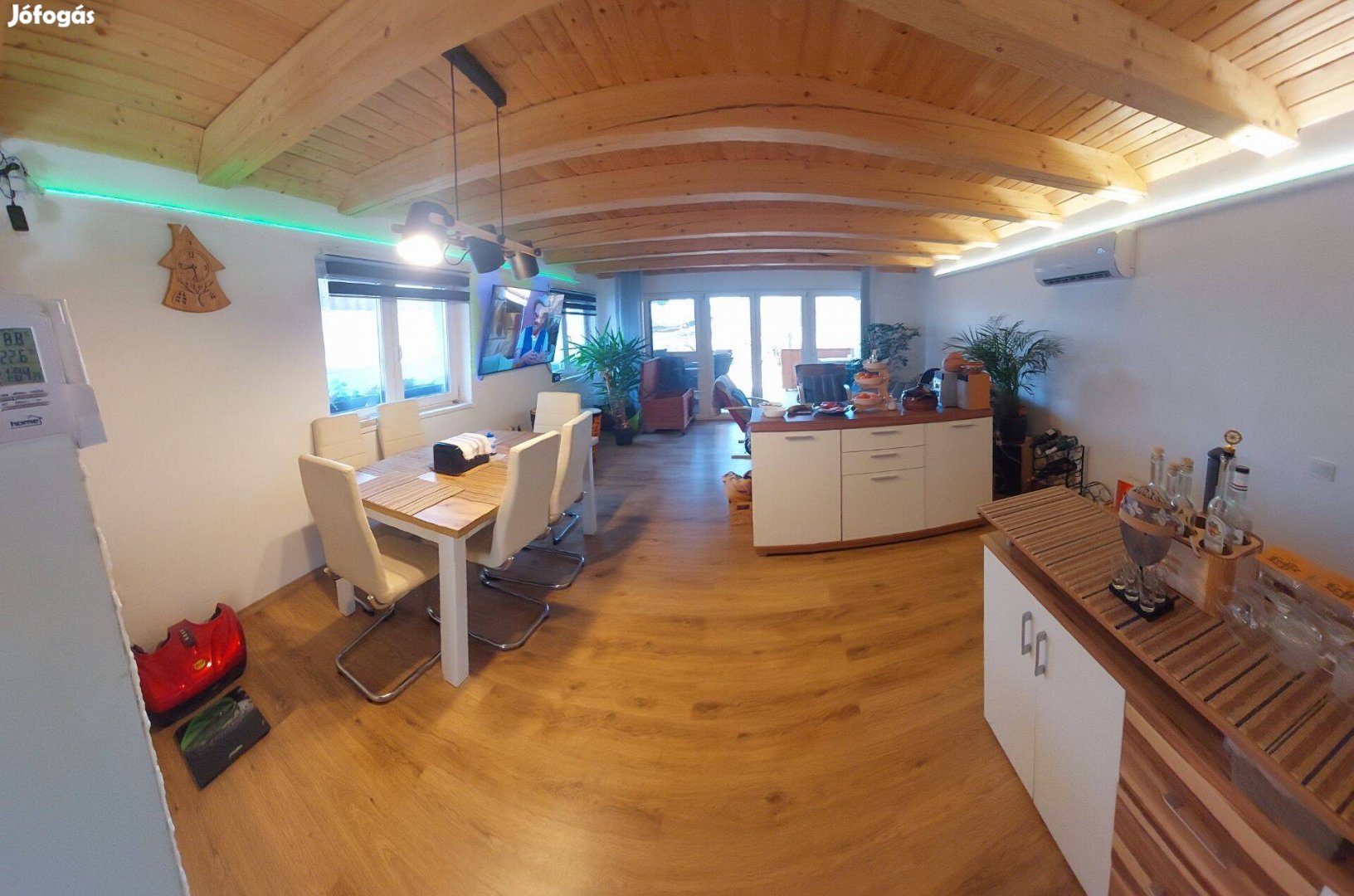 Eladó Igényes Ház