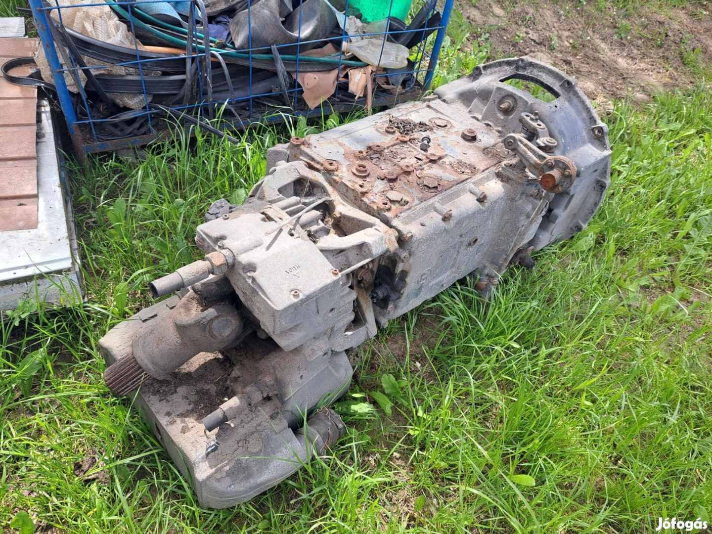 Eladó Ikarus 256 ZF váltó és Voith retarder