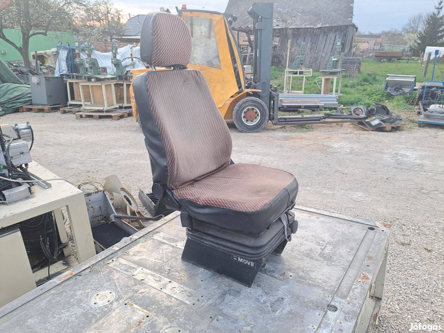 Eladó Ikarus Möve sofőr ülés jó állapotban levegős ülés légrugós