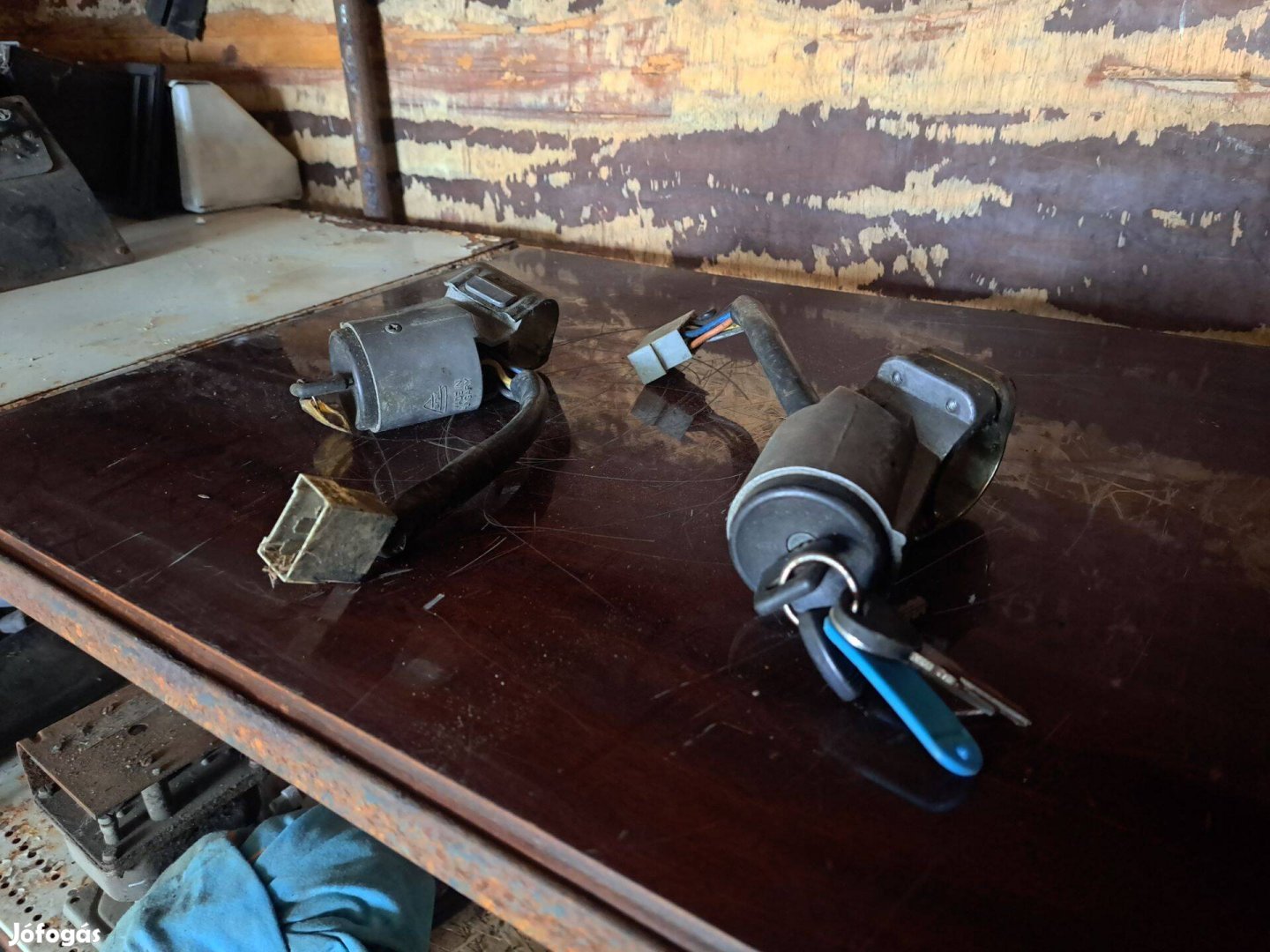 Eladó Ikarus gyújtáskapcsoló gyújtás világítás kapcsoló