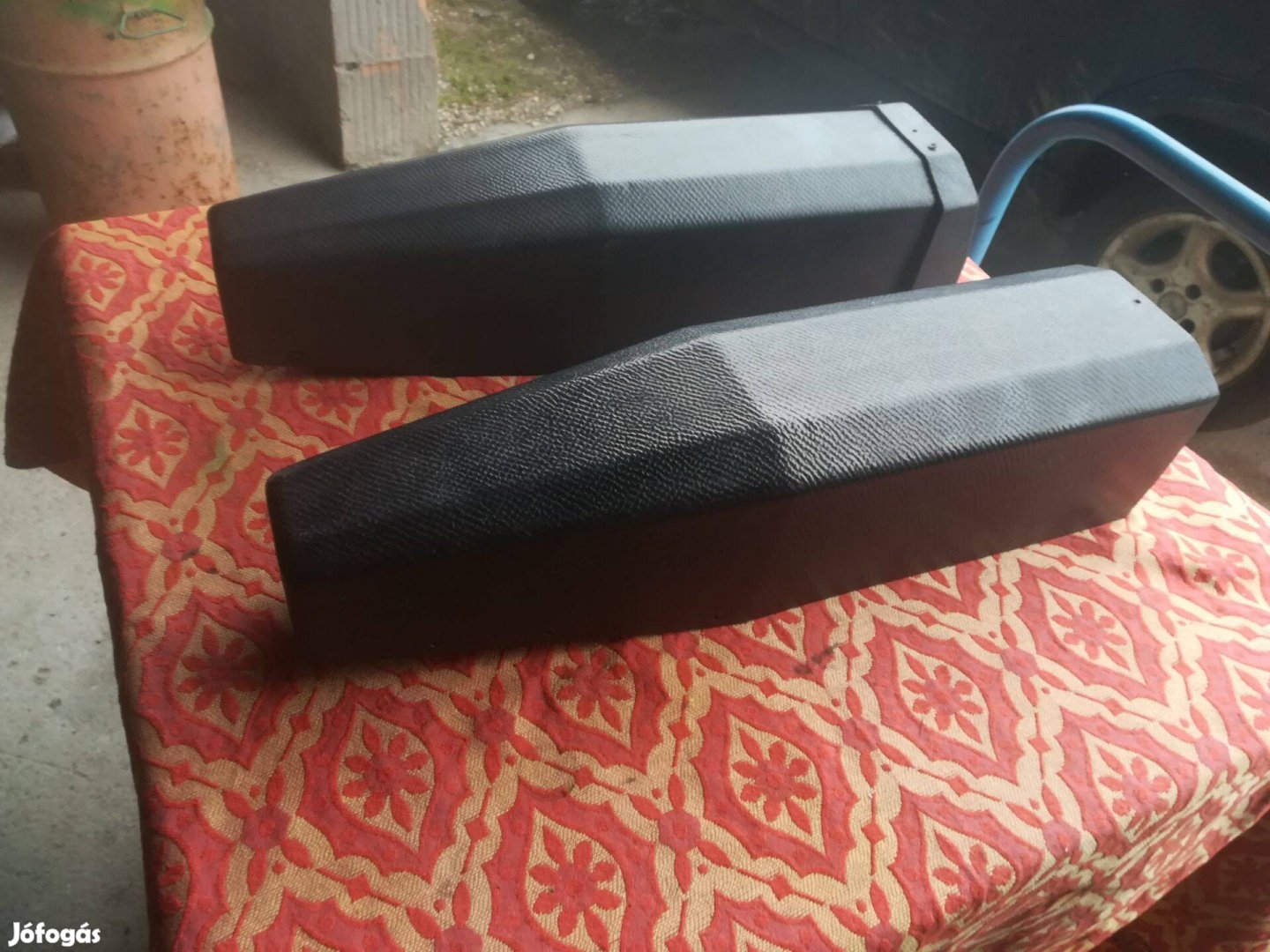 Eladó Ikarus kormányoszlop külső takaró burkolat