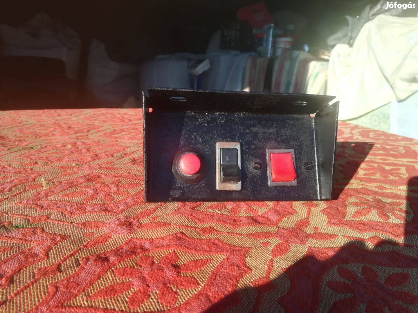 Eladó Ikarus motortéri kapcsoló konzol