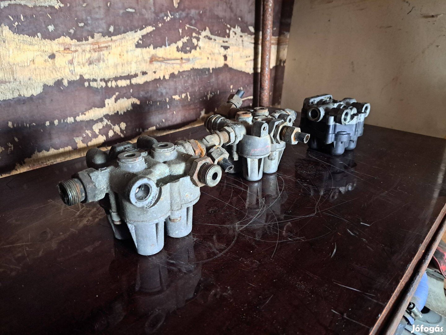 Eladó Ikarus új fajta H szelep új típusú