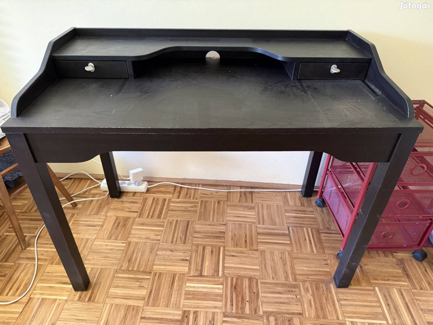 Eladó Ikea íróasztal