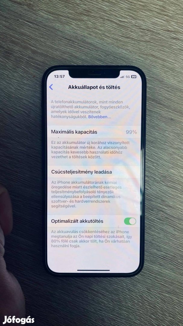 Eladó Iphone 12