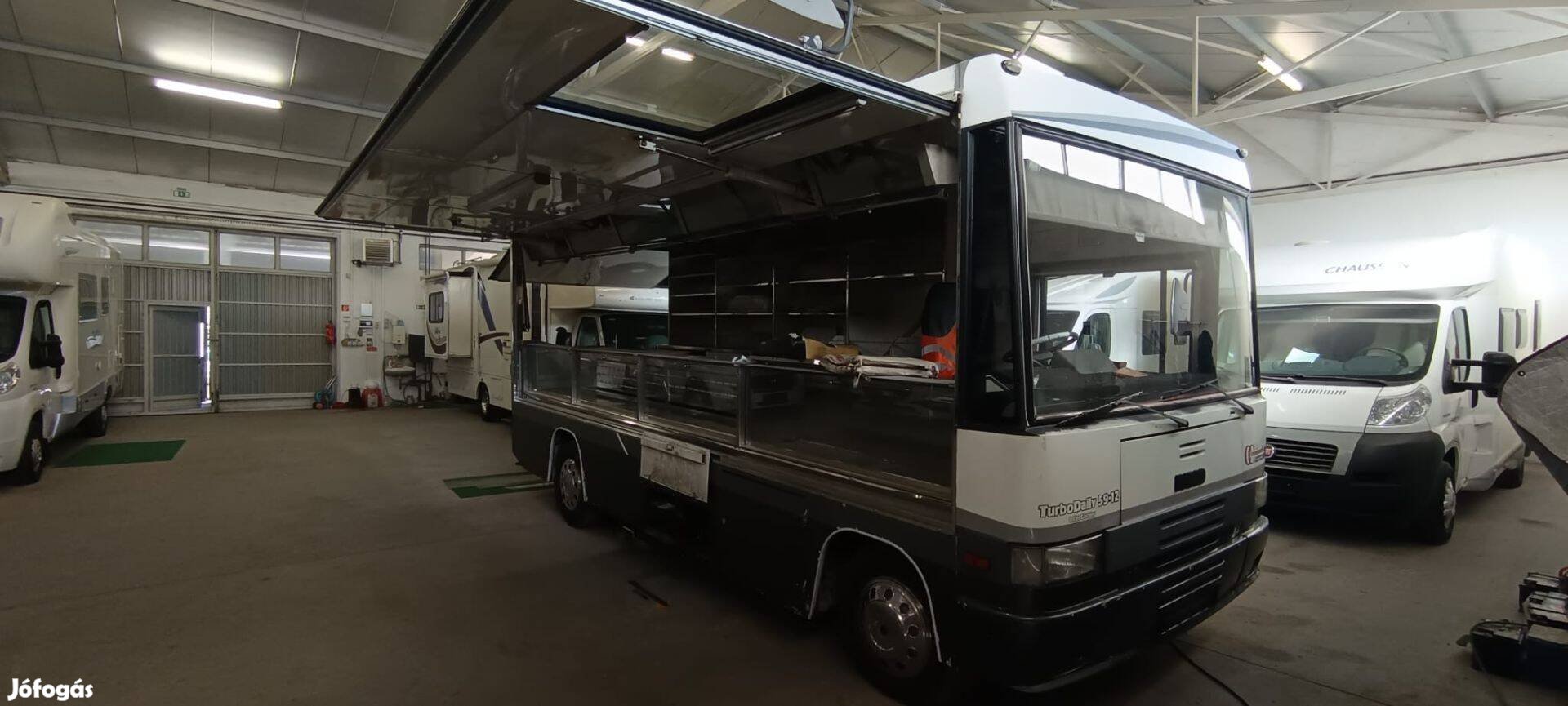 Eladó Iveco büfékocsi mozgó bolt