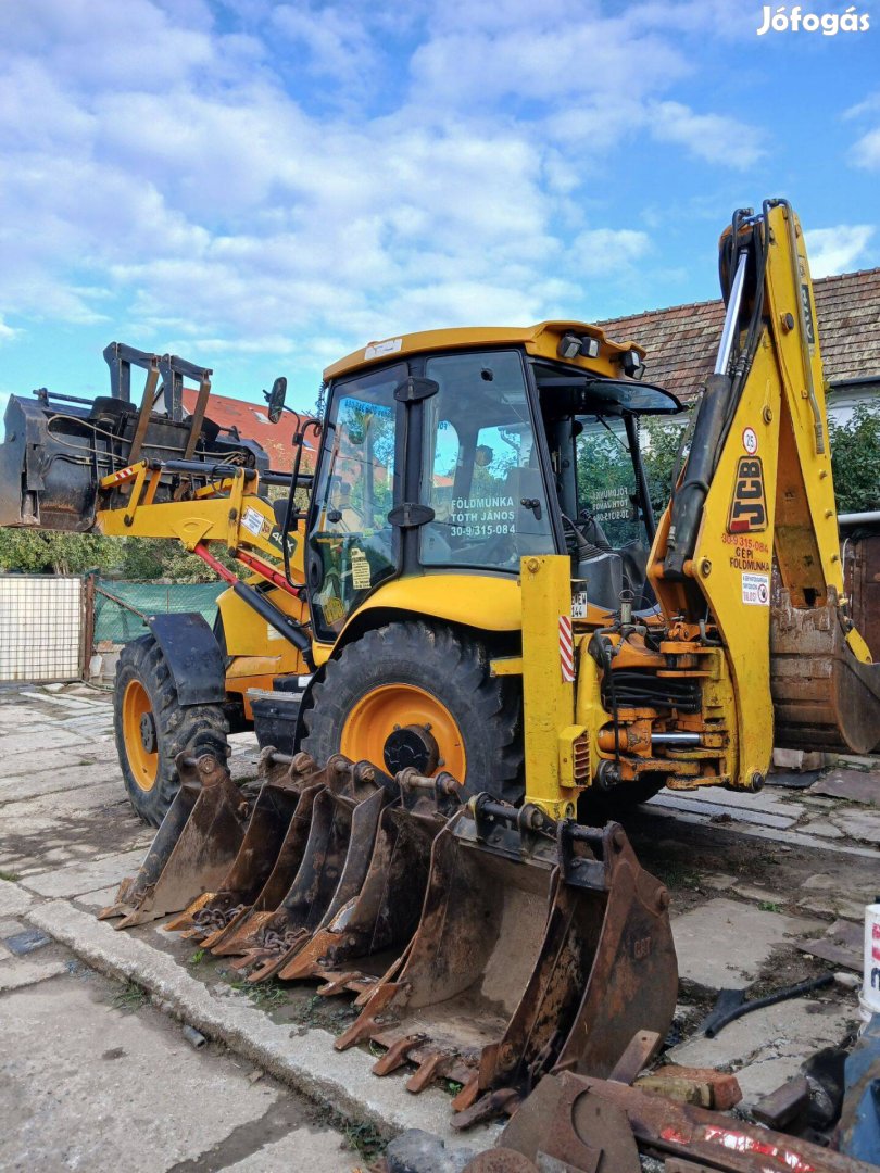 Eladó JCB 4CX Földmunka,rakodó gép