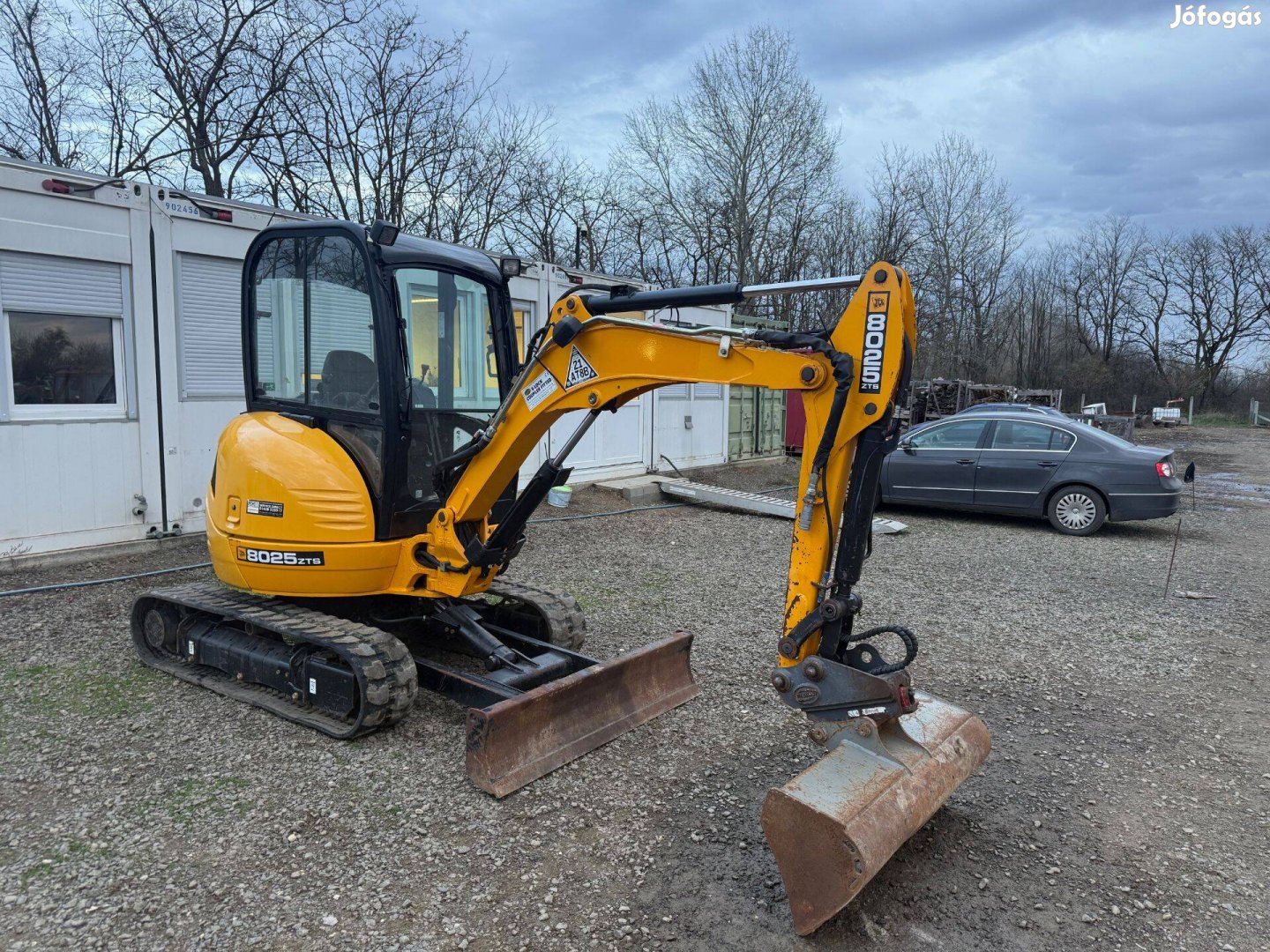 Eladó JCB 8025 Ztsl kotró kitűnő állapotban