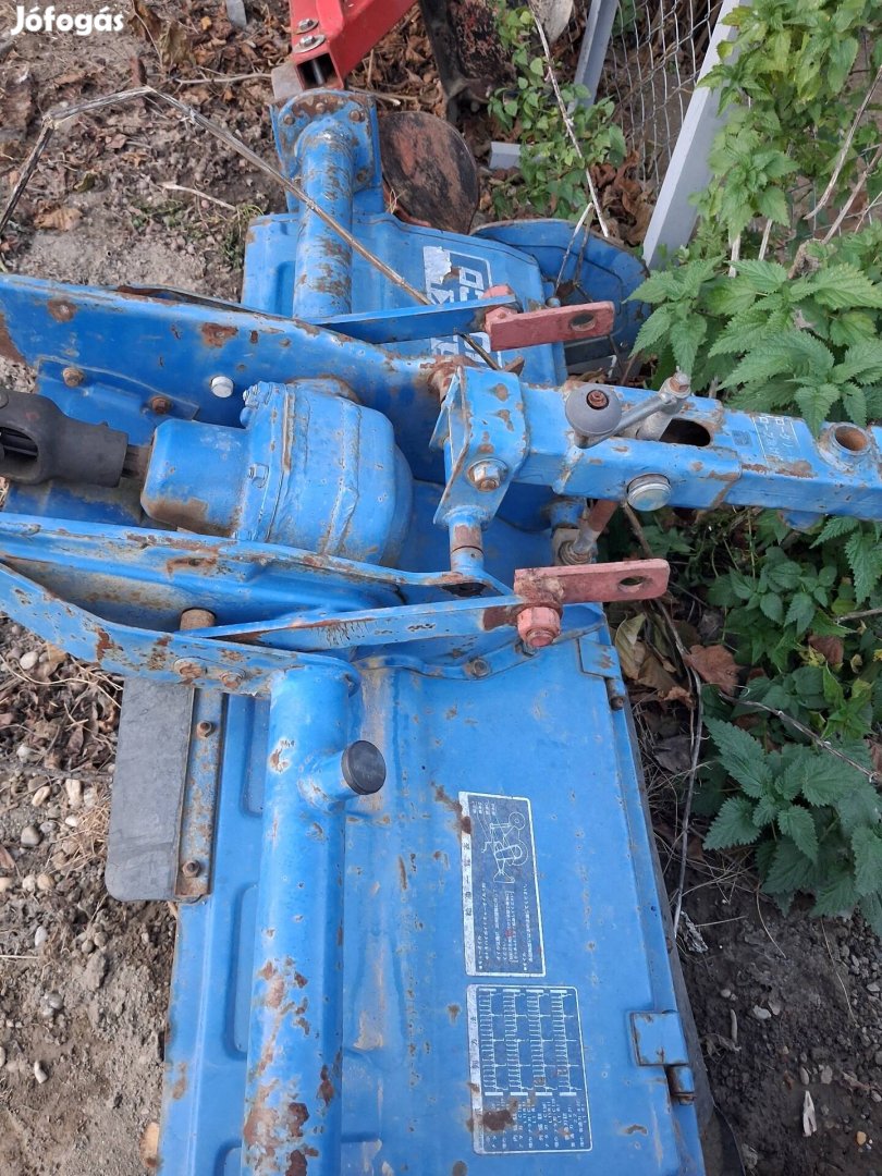 Eladó Japán kistraktor 