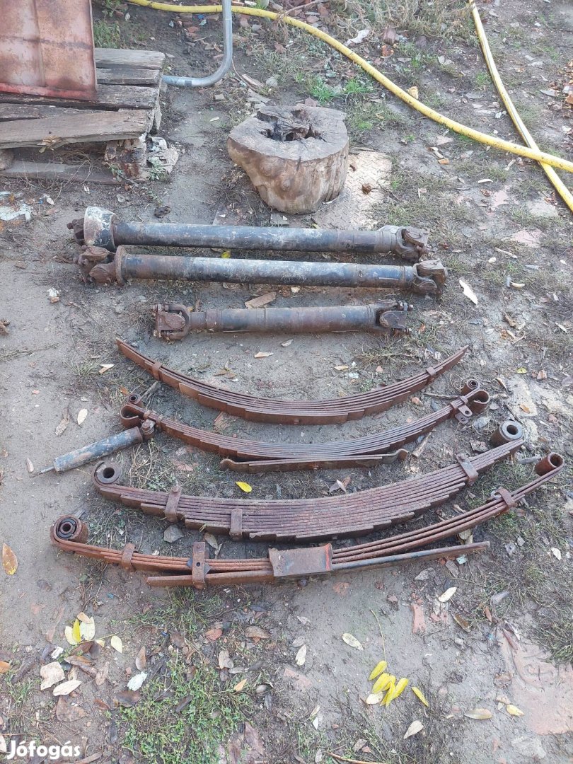 Eladó Jármű Alkatrészek