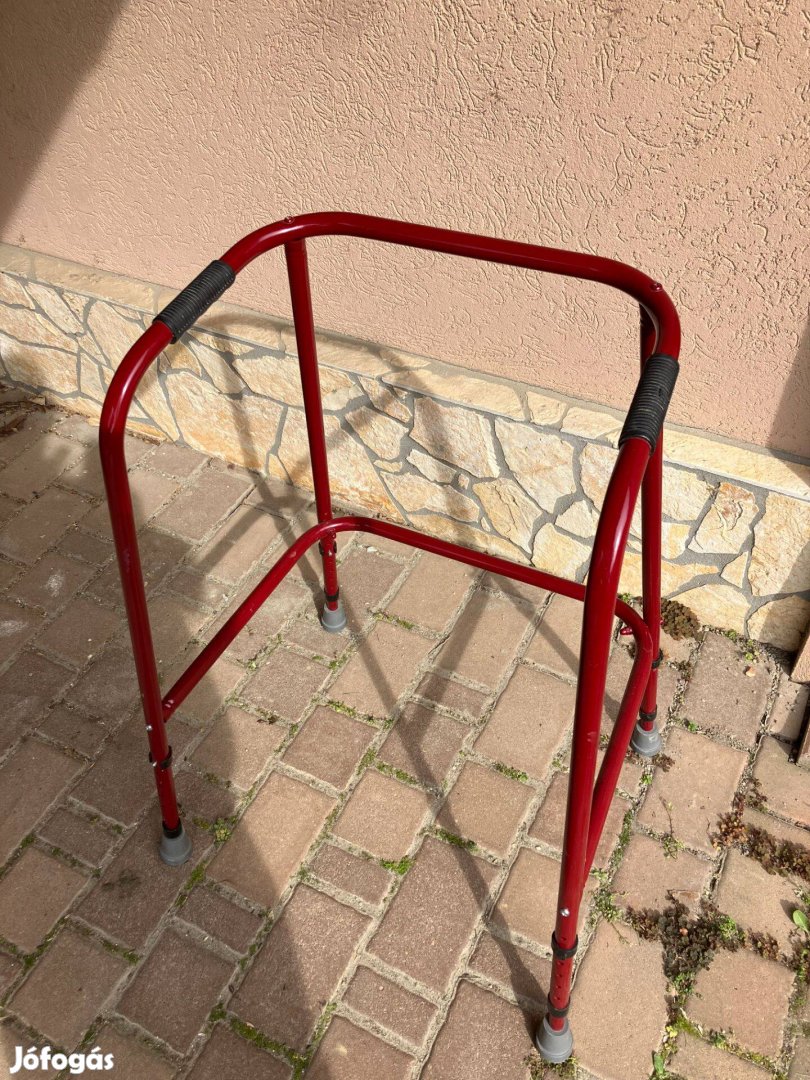 Eladó Járó keret