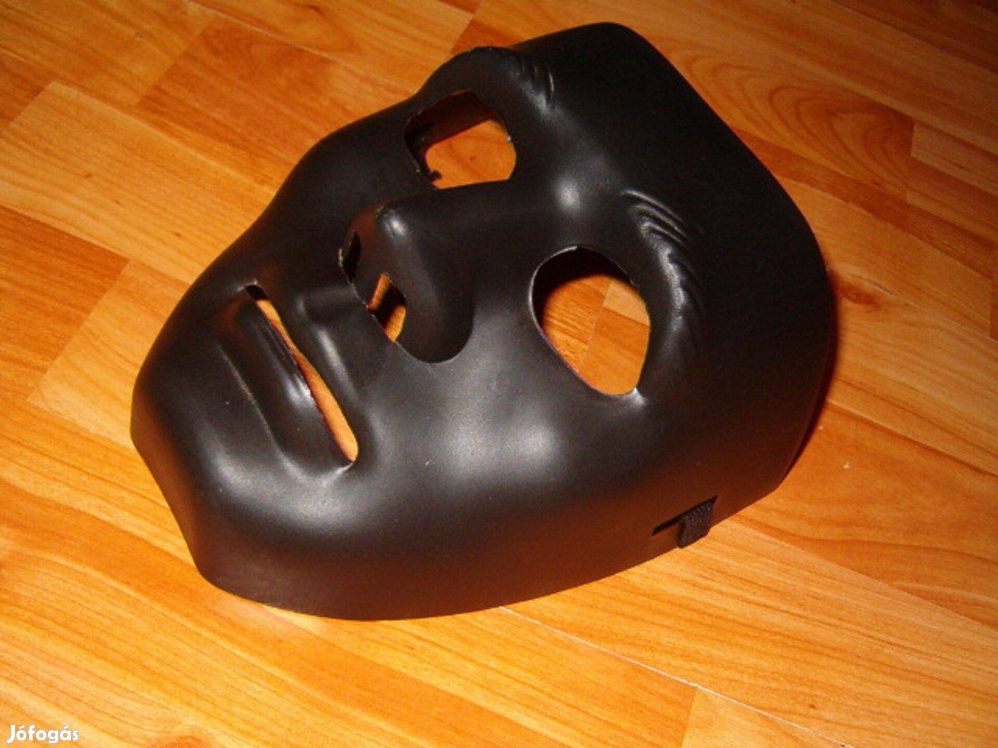 Eladó Jelmez kiegészítő maszk új