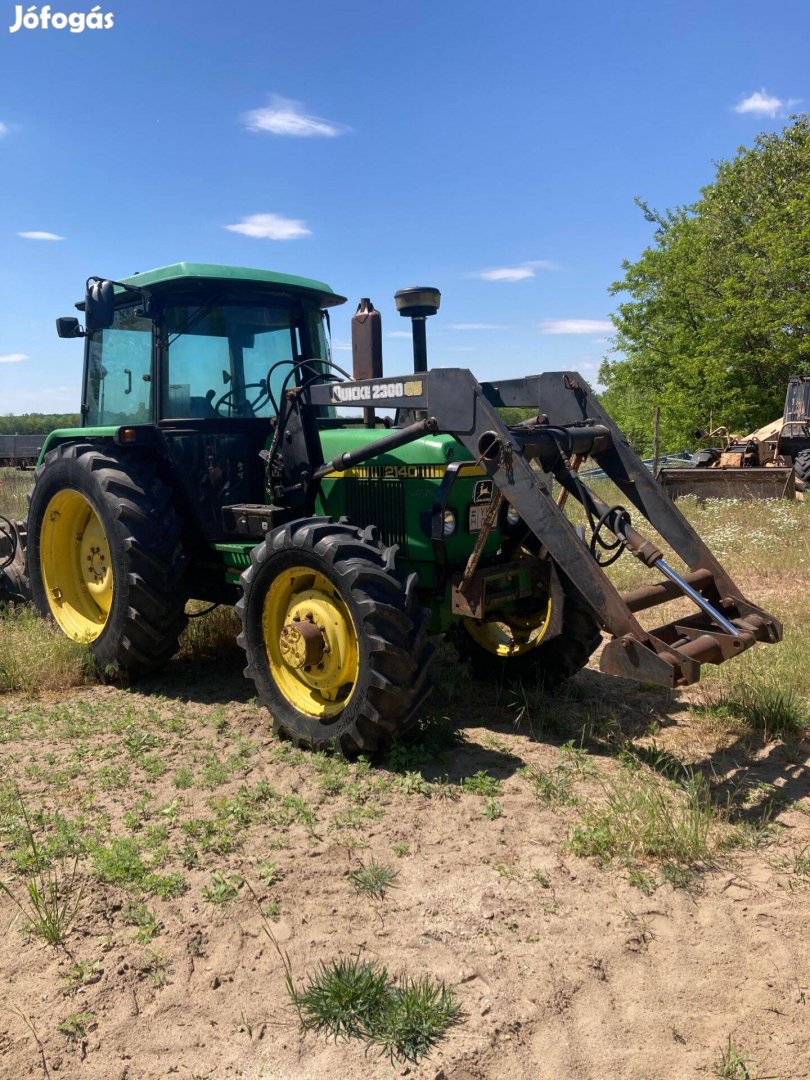 Eladó John Deere 2140 traktor