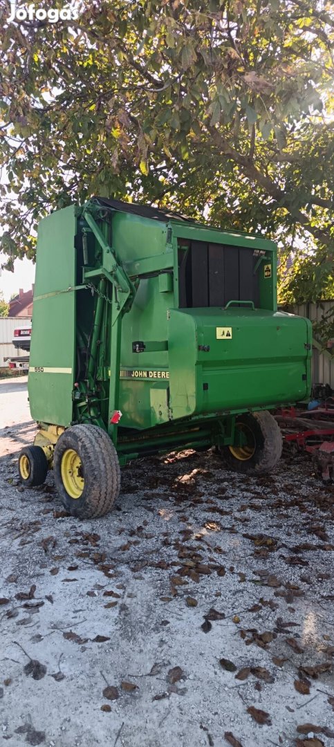 Eladó John Deere Körbálázó 